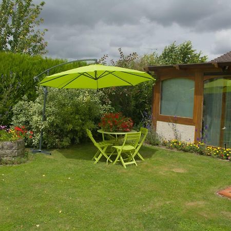 Bed and Breakfast Les Rendzines Nuisement-sur-Coole Экстерьер фото