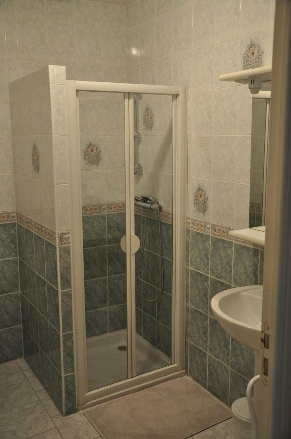 Bed and Breakfast Les Rendzines Nuisement-sur-Coole Экстерьер фото